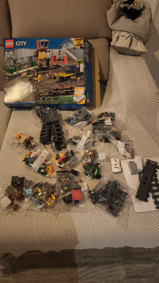 LEGO City Tren de Mercancías con Vehículo Teledirigido